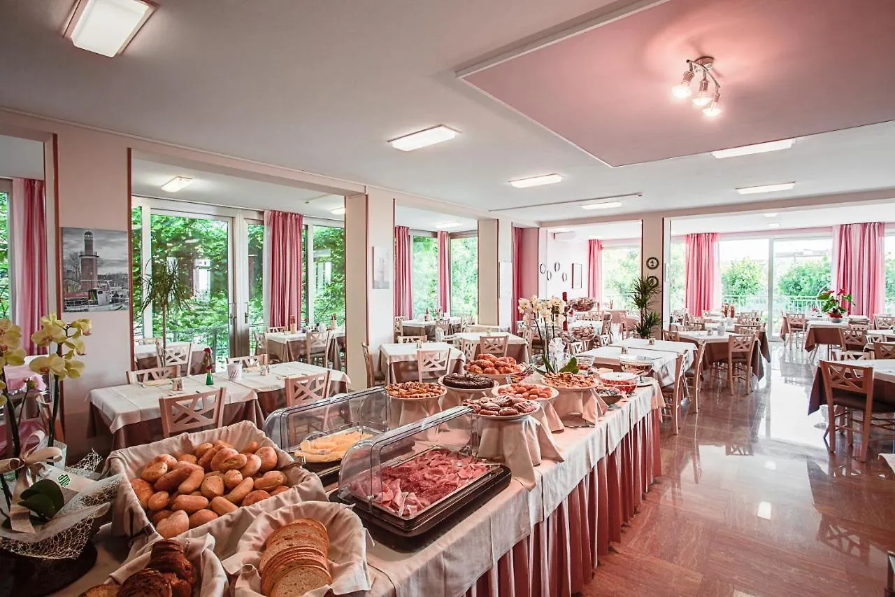Hotel Silver Milano Marittima 3*,