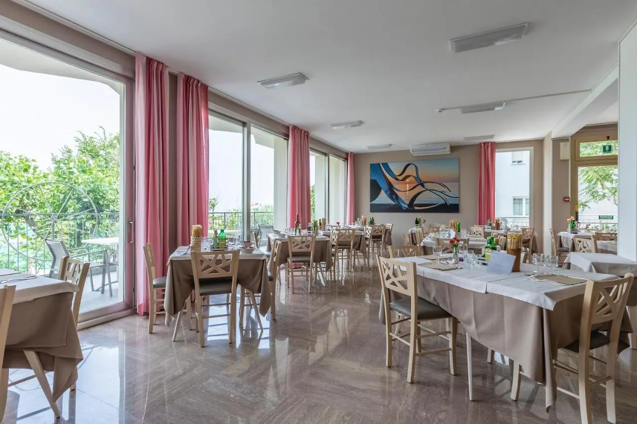 Hotel Silver Milano Marittima 3*,  Italia
